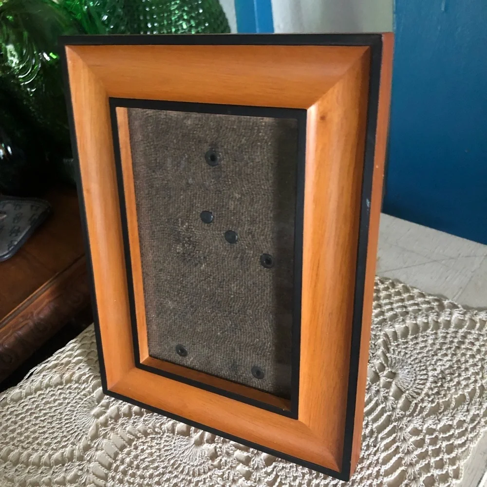 Wood Picture Frame Easel Back